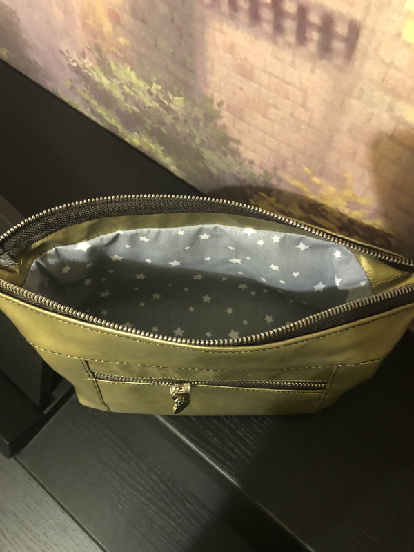 F8FC1510-31E3-4726-AE82-FCF3525C9BD0