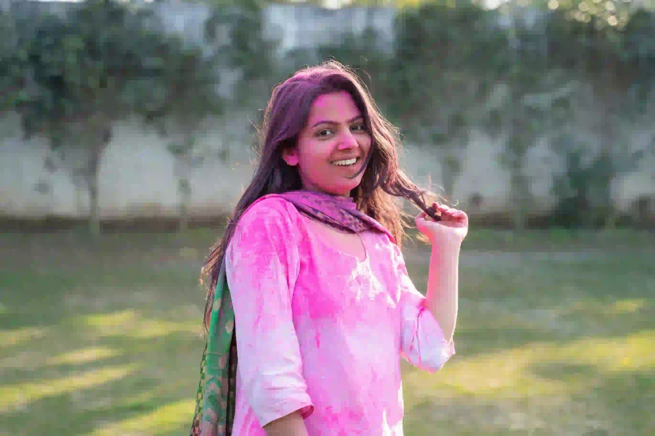 Solo female traveler enjoying Thrill Wali Holi Pushkar 2026