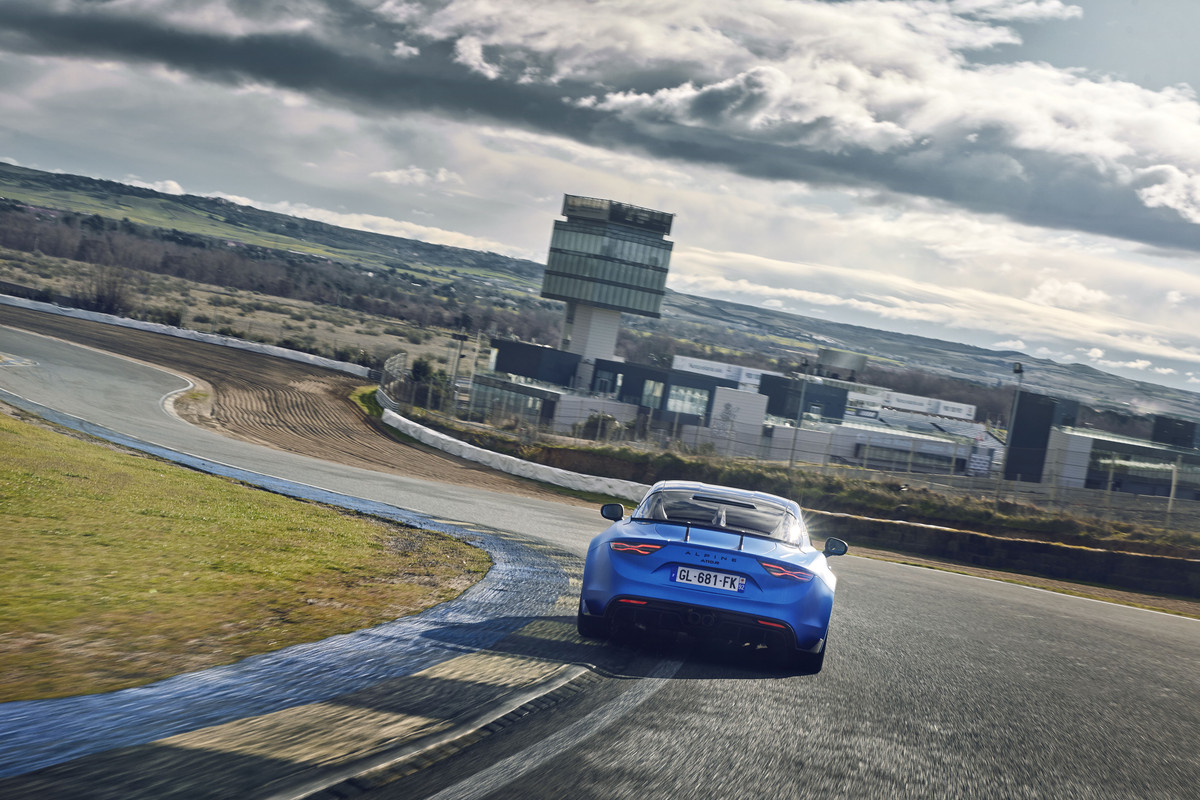 ALPINE_A110R_DYNAMICS_24