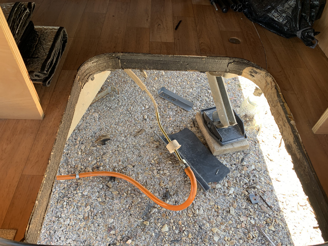 39EBE6CC-8A97-45E5-83E9-729AE22A1C93