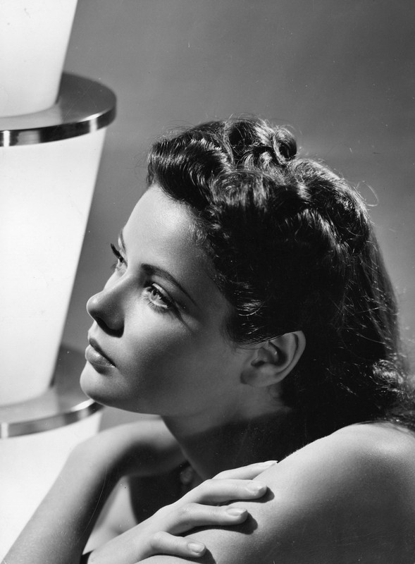 Gene_Tierney_mb85
