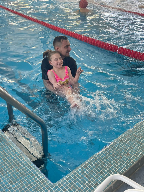 BBDC6CE4-D1D6-460F-87F1-39C2A4C61724