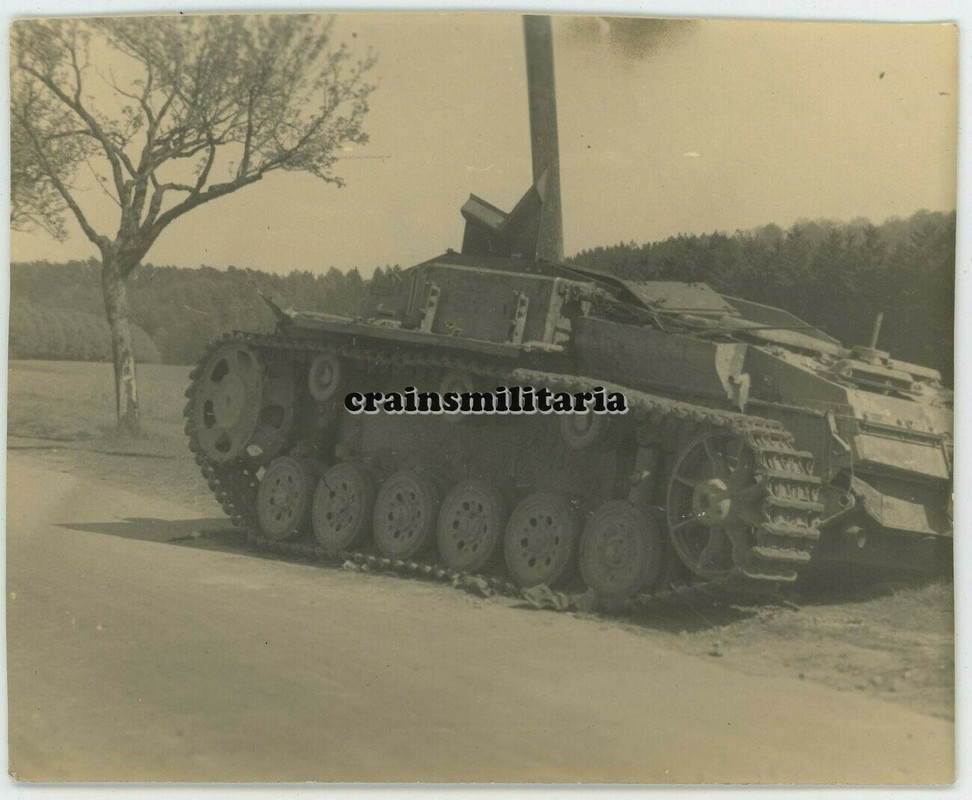 Orig. US Foto zerstörtes Sturmgeschütz StuG III Panzer in MARBUR