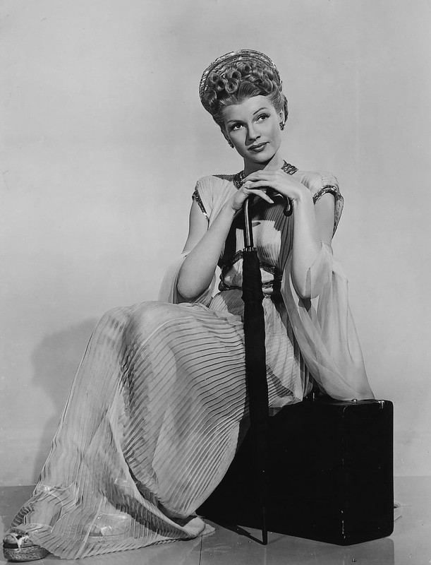 rita_hayworth_h24