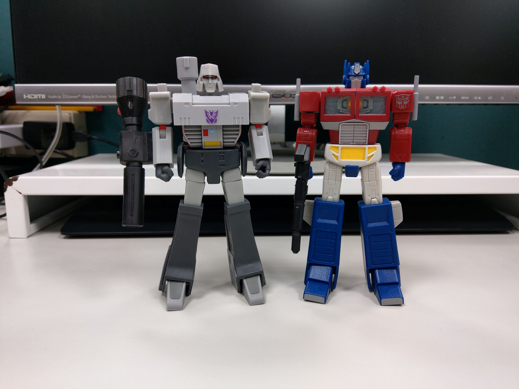 RED-Optimus-Prime-Megatron-12