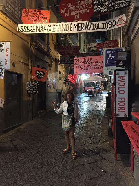 Nápoles, Costa Amalfitana y el Sur de Italia en moto - Blogs of Italy - Día 1-Civitavecchia y llegada a Nápoles (5)