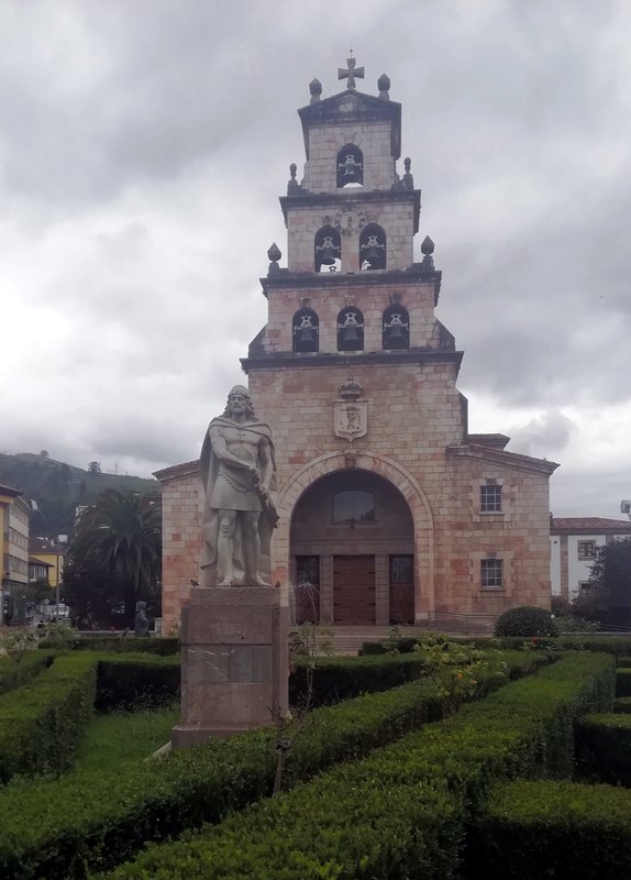 ESCAPADA POR ASTURIAS ORIENTAL - Blogs de España - LLEGADA A LLANO DE CON – CANGAS DE ONÍS- PARADOR Domingo 6 de Septiembre (5)