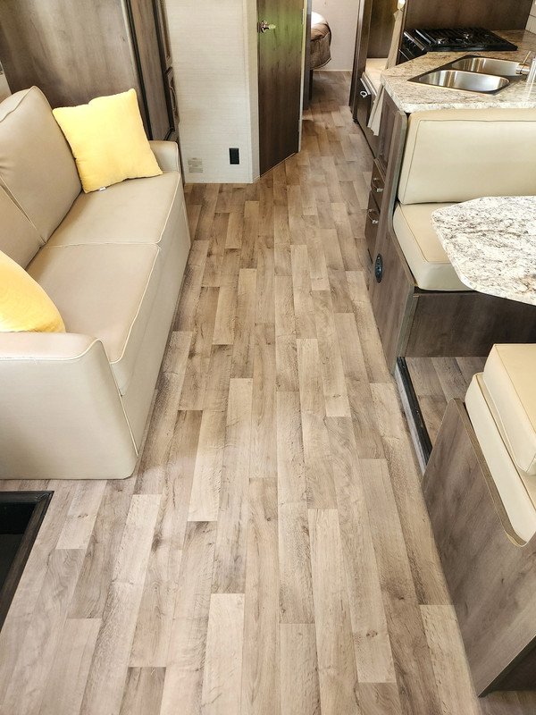 Vehicle thumbnail 24