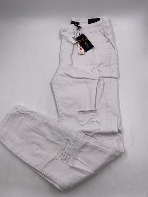 RED FOX WHITE DISTRESSED HIGH WAISTED JEANS WOMEN 17