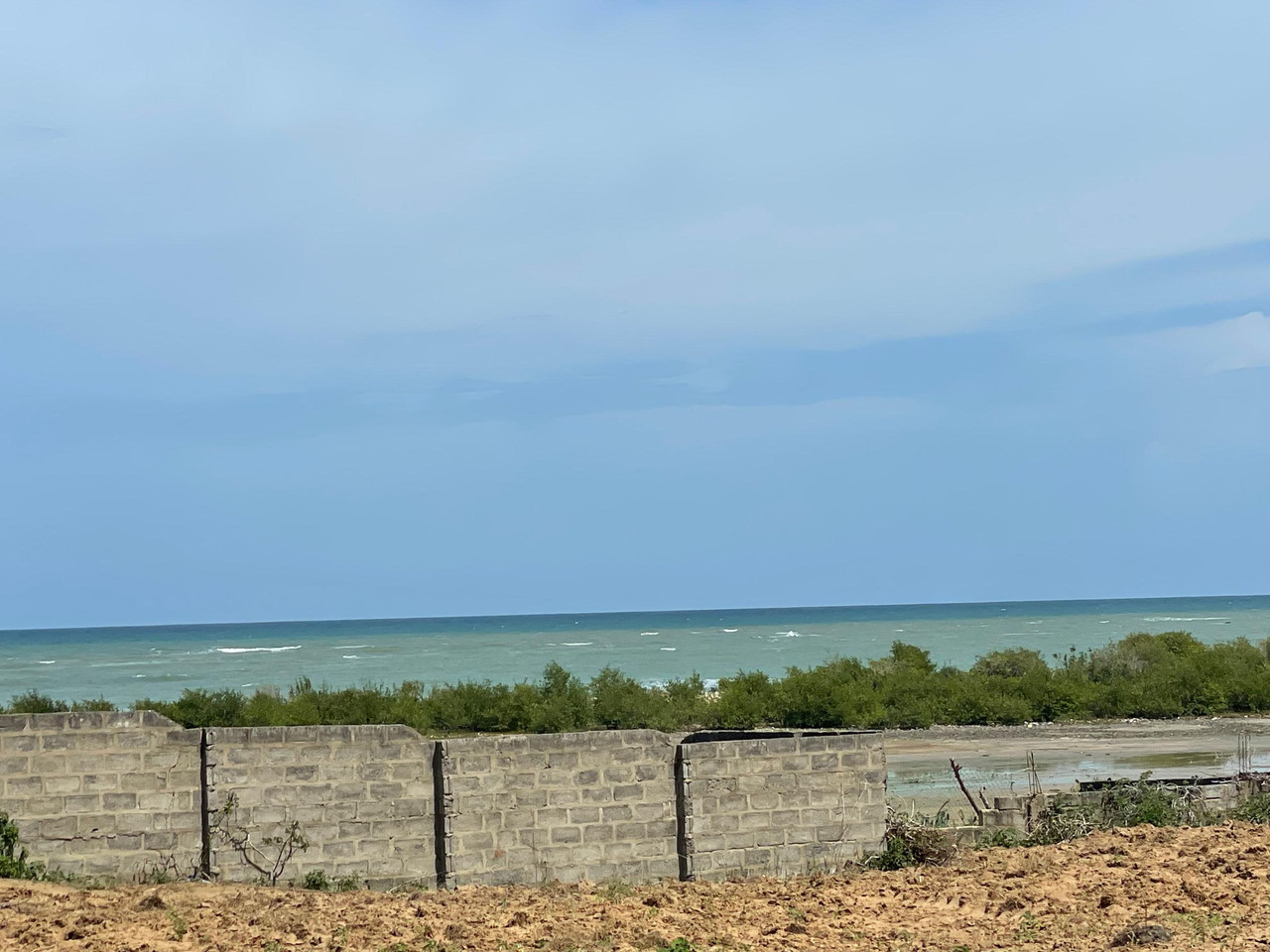 Secure walled beachfront compound Old Ningo with ocean access