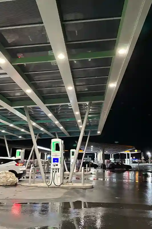 Bay Area electrical service installing modern circuit breaker panel