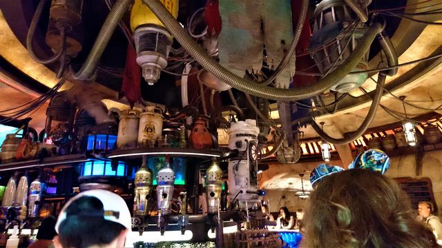 OGA'S CANTINA, Cumpliendo el primer Sueño - DISNEYLAND ~ STAR WARS: GALAXY'S EDGE, LA GUIA (19)