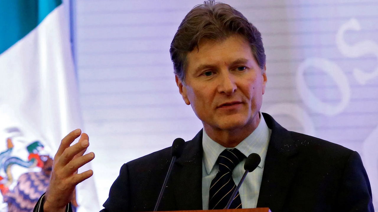 Iniciativas de reforma de AMLO criticadas por De la Madrid