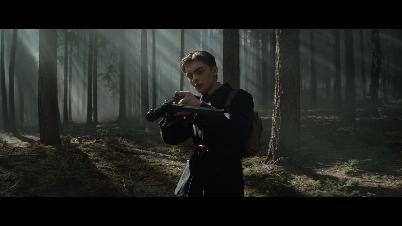 mpv-shot_White.Bird.2023.1080p.BDRemux.AVC-Нечипорук_01_32_12_0008