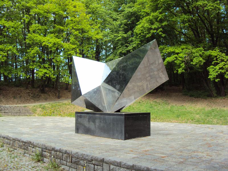 Dotrscina-spomenik-1a.jpg