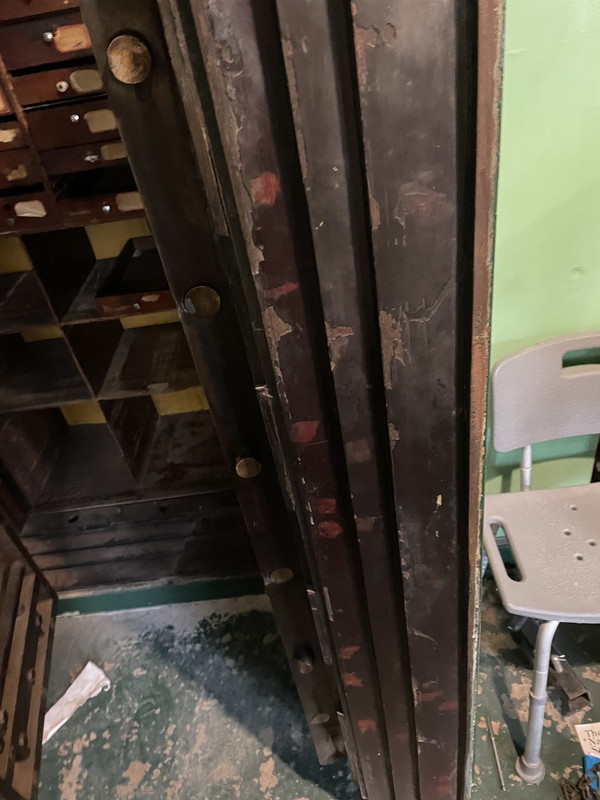 6775BED4-28B3-4331-9033-BC0FF56892A8