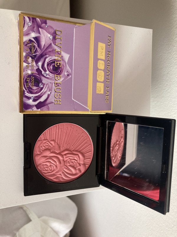 E1EB4471-F897-4264-941E-E60B43C836CC