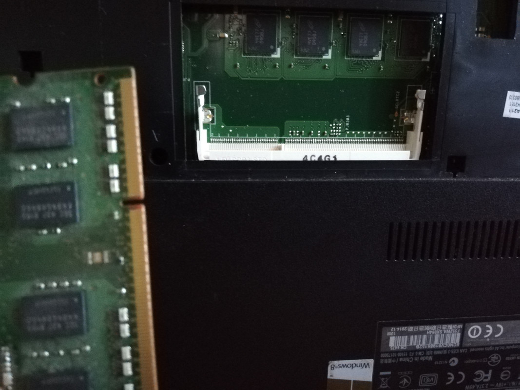 Asus F552W memoria integrada en placa base?? - Forocoches