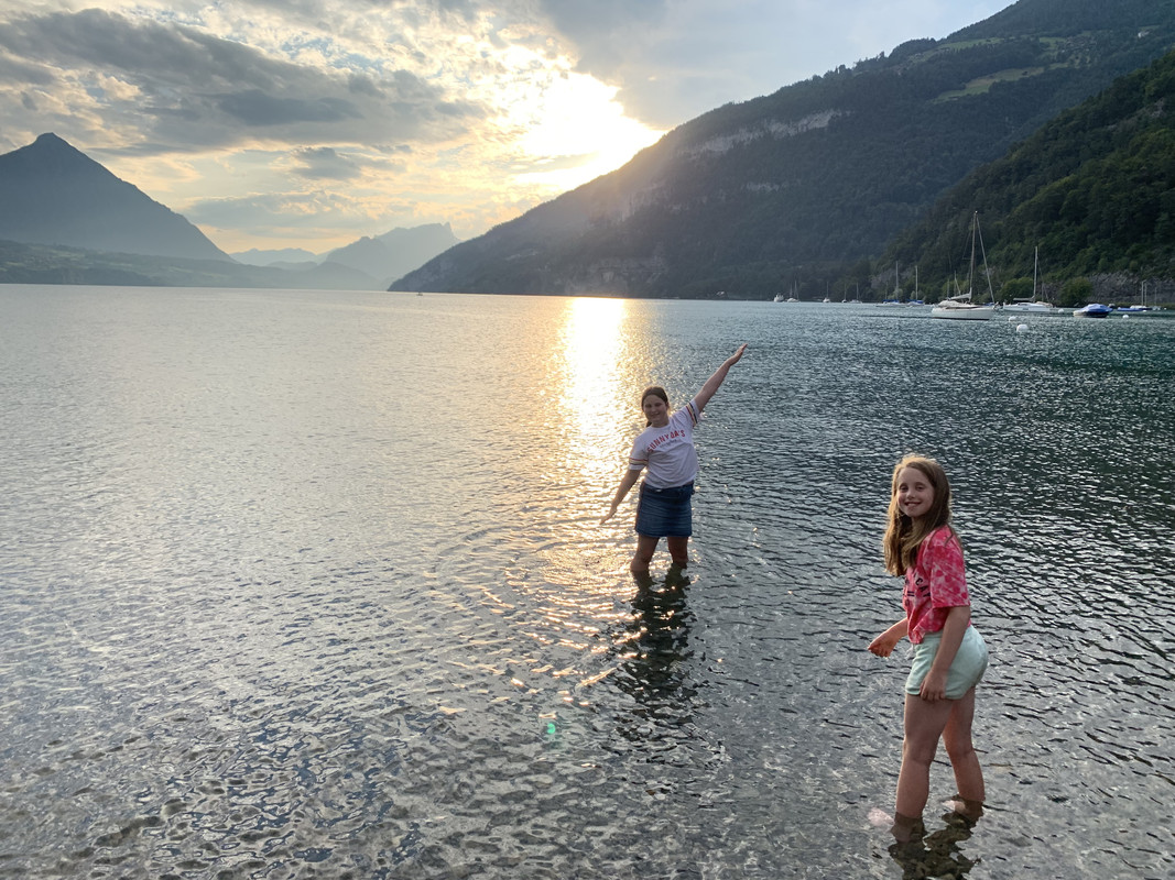 D5BC4446-A435-4C6C-9D66-A09A79EAC96B