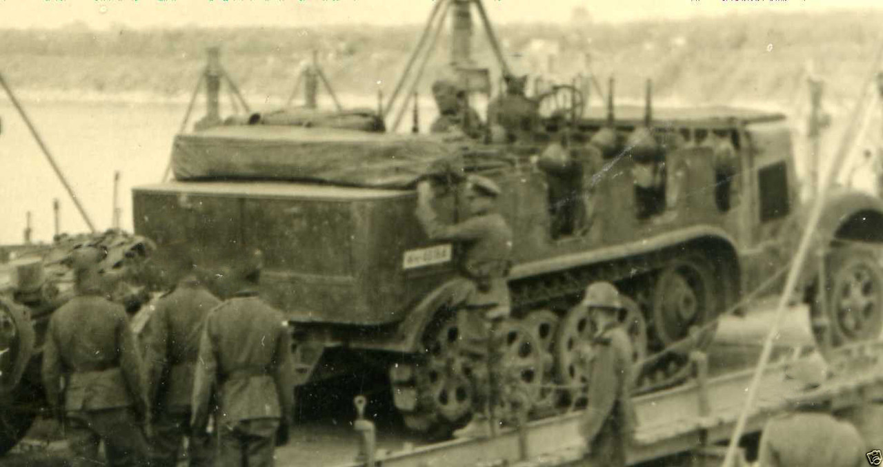 Foto Panzer Zugkraftwagen Minenräumer DAK Sturm 