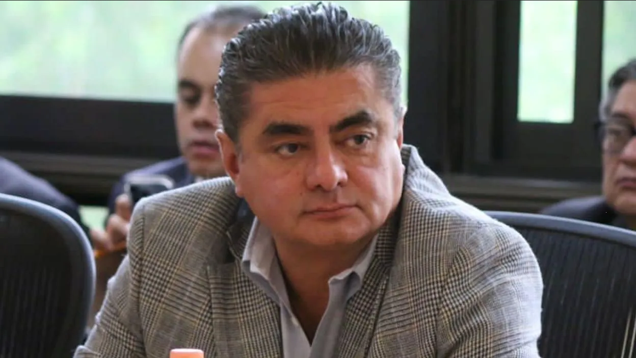 ‘Lamento mucho que el PRD haya cedido a la imposición de un candidato’: Cházaro