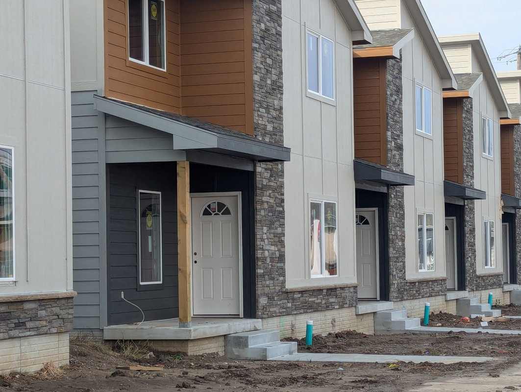 Baldwin Court Outside Photo - Nov 12