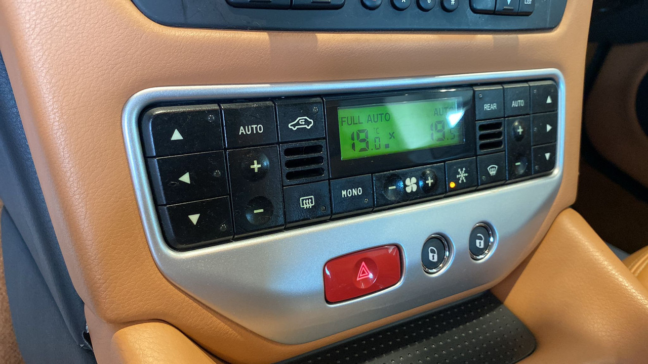 2C25096A-1289-4BDF-A48C-E33AAACC9C49