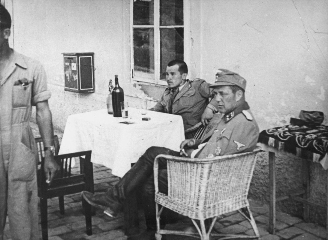 [Слика: Maks-Luburi-in-Stara-Gradi-ka.jpg]