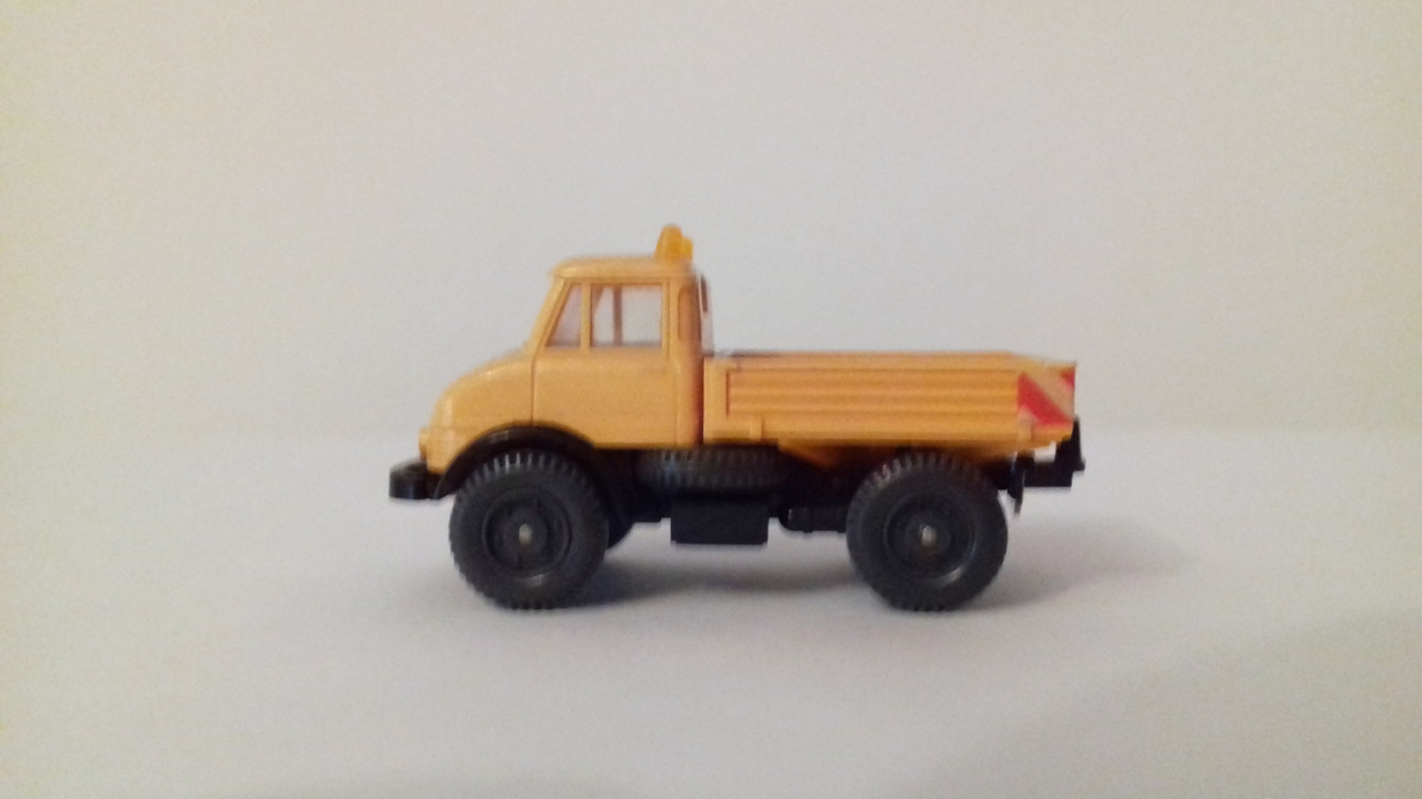 Mach (7453)