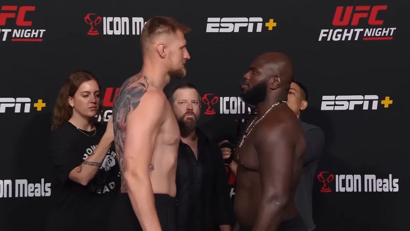 Резултати от UFC Fight Night: Волков - Розенструик