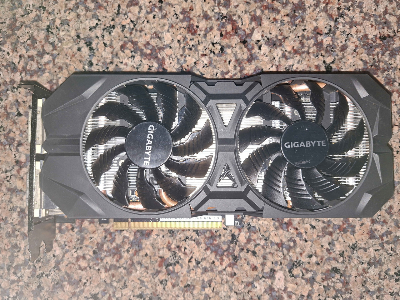 960 F