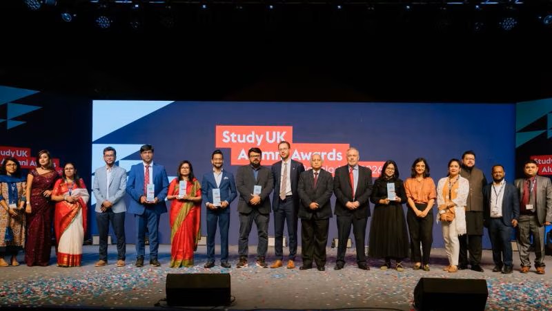 স্টাডি ইউকে অ্যালামনাই অ্যাওয়ার্ডস ২০২৭-এর আবেদন আহ্বান ব্রিটিশ কাউন্সিলের স্টাডি ইউকে অ্যালামনাই অ্যাওয়ার্ডস ২০২৭-এর আবেদন আহ্বান ব্রিটিশ কাউন্সিলের
