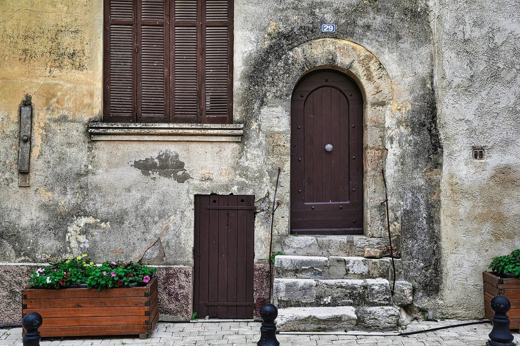 brown-doors.jpg