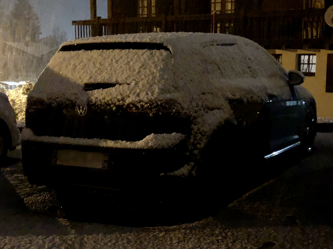 E41BAD4B-F06C-4A05-9798-EB3F1CC028DB