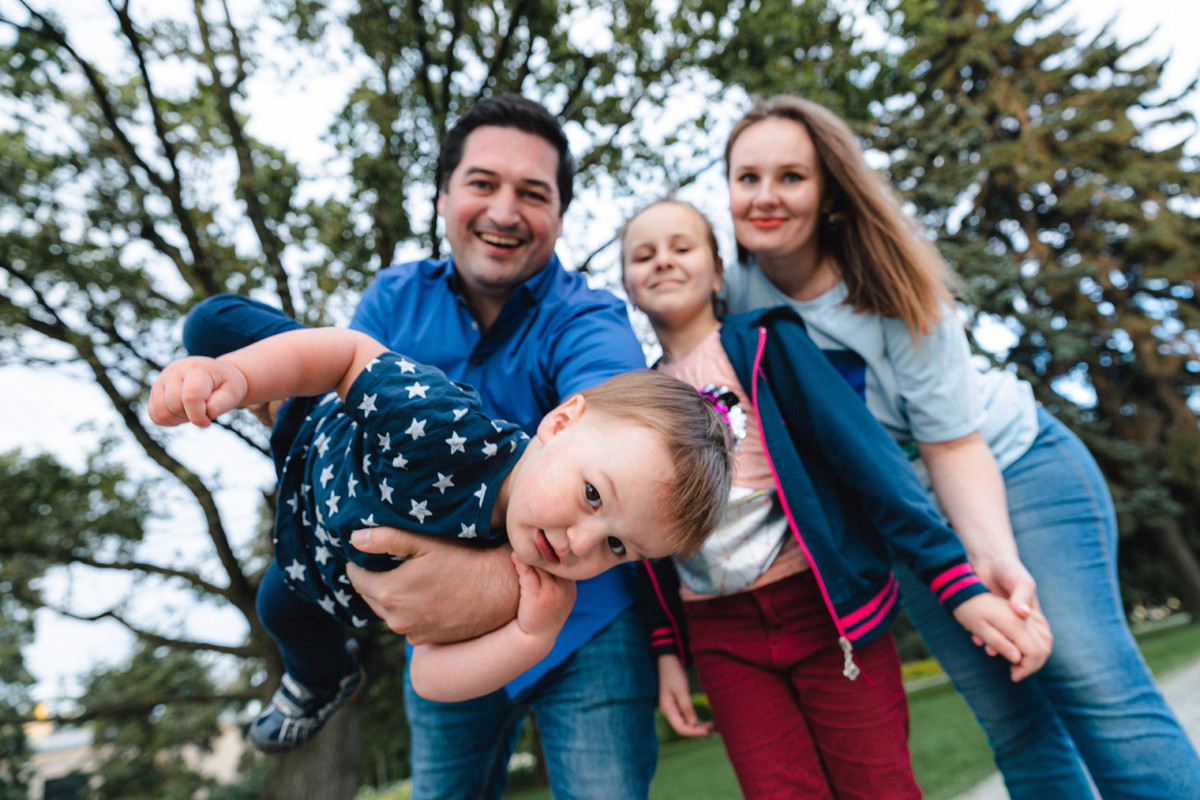 FBC80326-3623-49B8-955F-B47C41986E2C