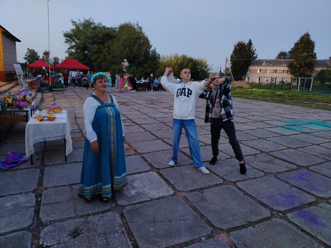 f2401027-d055-4718-86d3-5468dd62245d