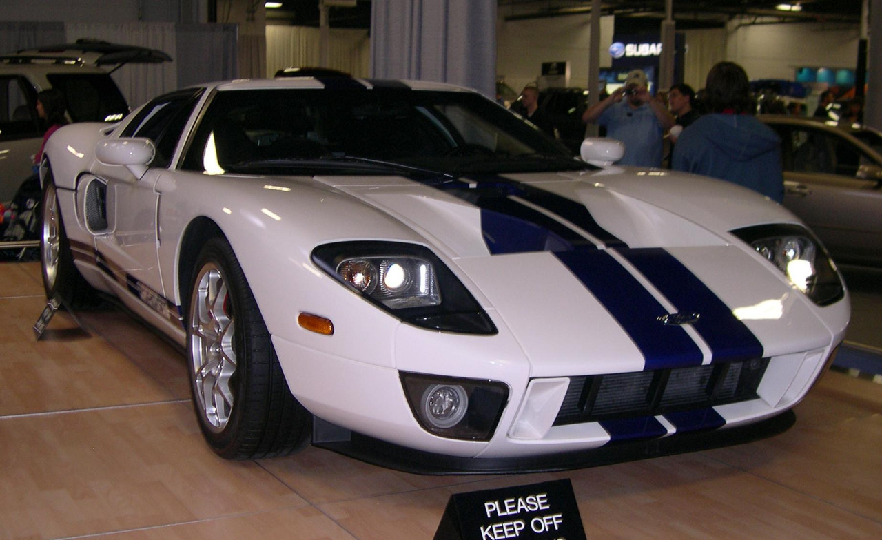 2005-Ford-GT.jpg