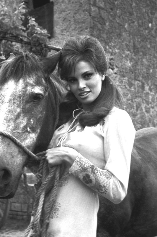 raquel_welch_f60