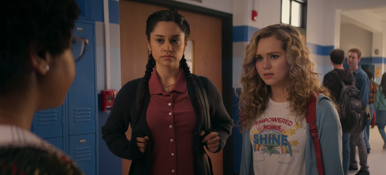 Stargirl.S01E07.Shiv.(1).1080p.10bit.AMZN.WEB-DL.DDP5.1.HEVC-Vyndros.mkv_snapshot_06.55_[2020.07.11_