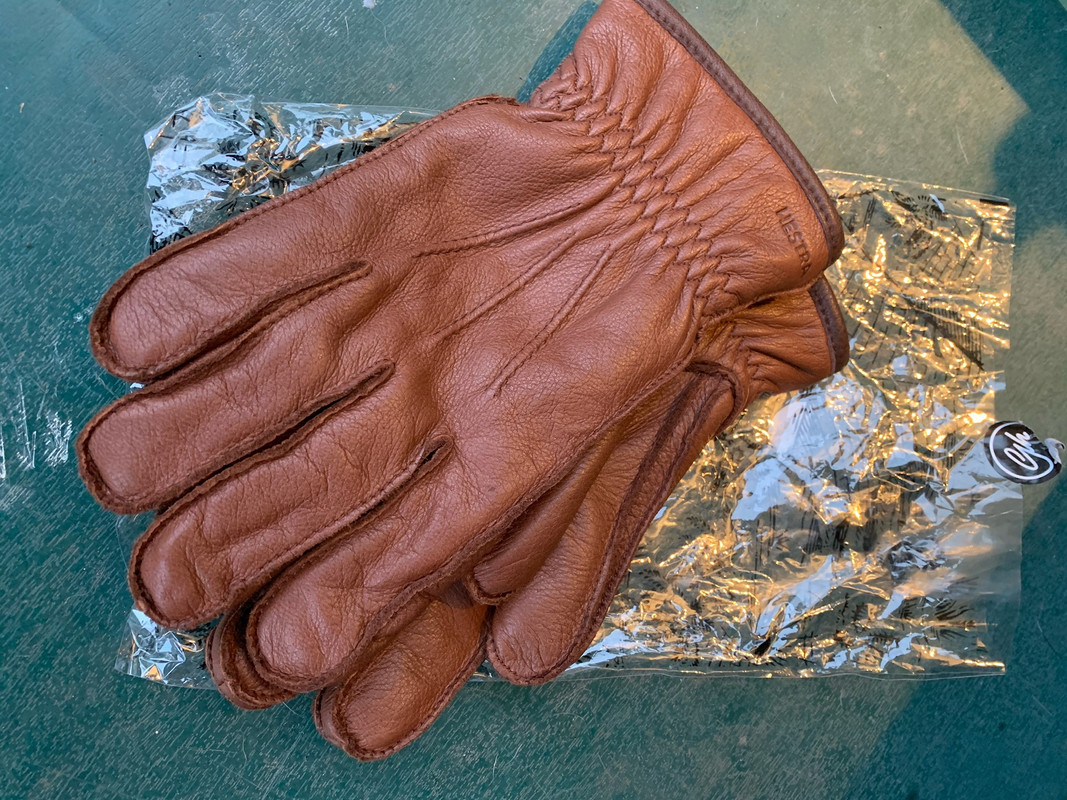 66804373-38C4-4741-9668-8801FD0FA1B7