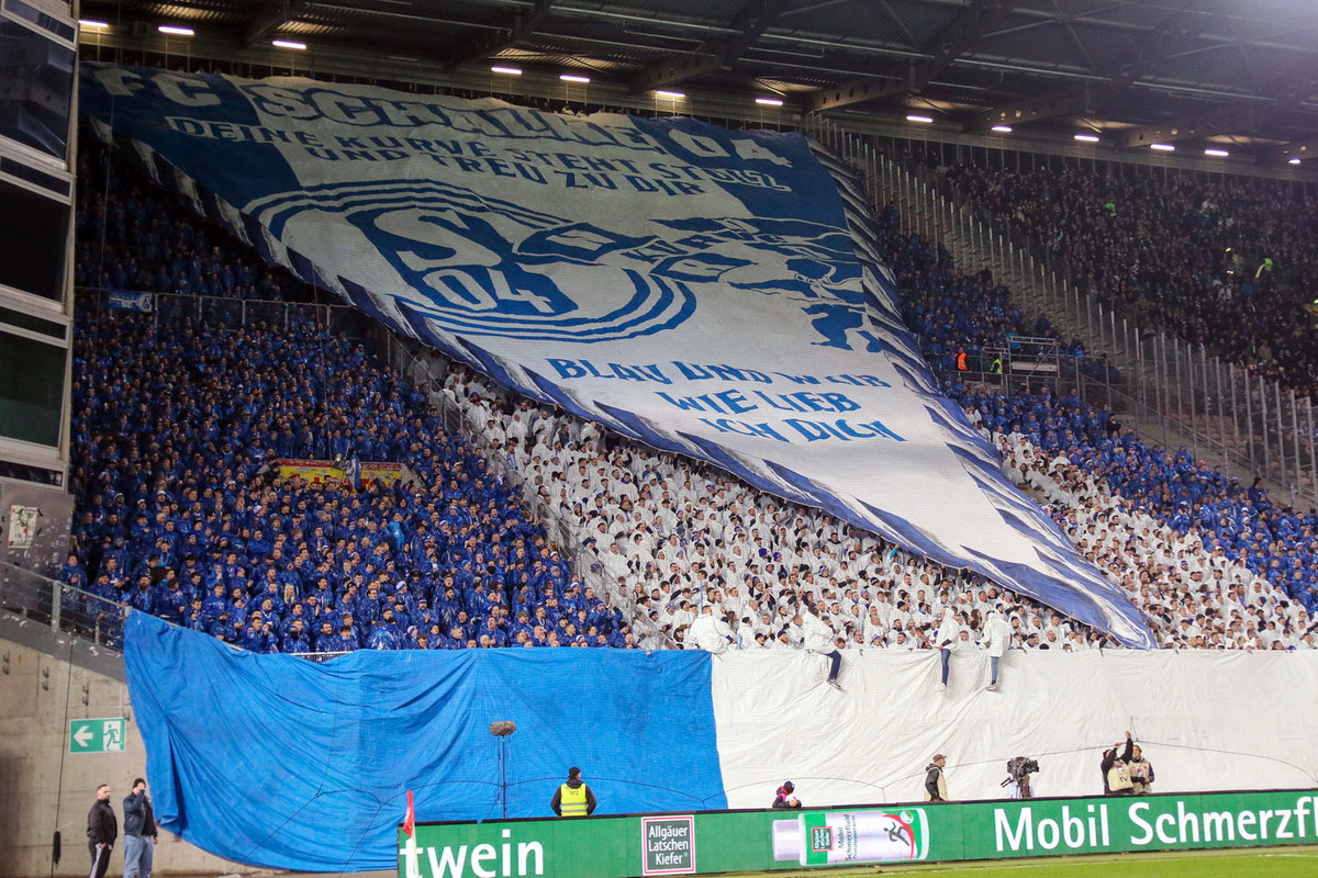 1-fc-kaiserslautern-schalke-04-2-bundesliga-2023-2024-8 (1)