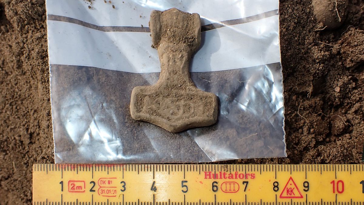 trovato martello thor vichingo svezia