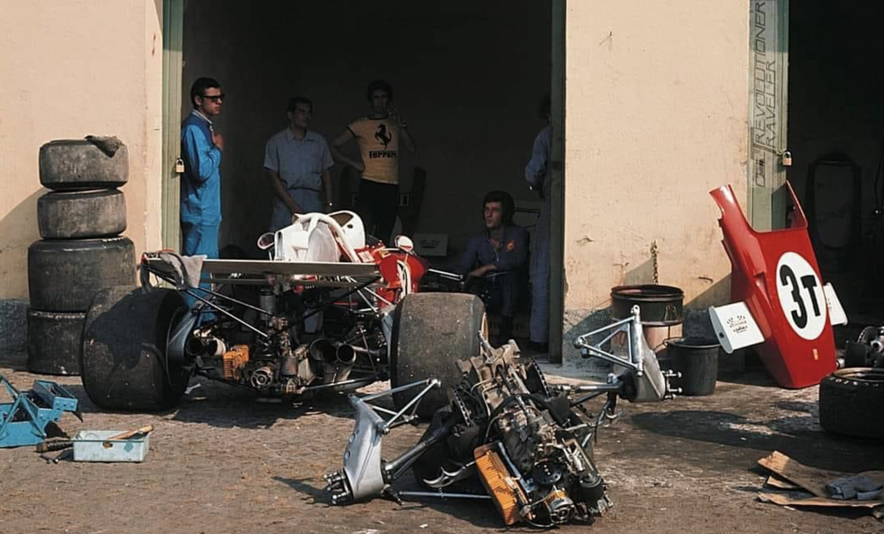 081B9E76-6F6C-49D0-8363-6C4DB5189D52