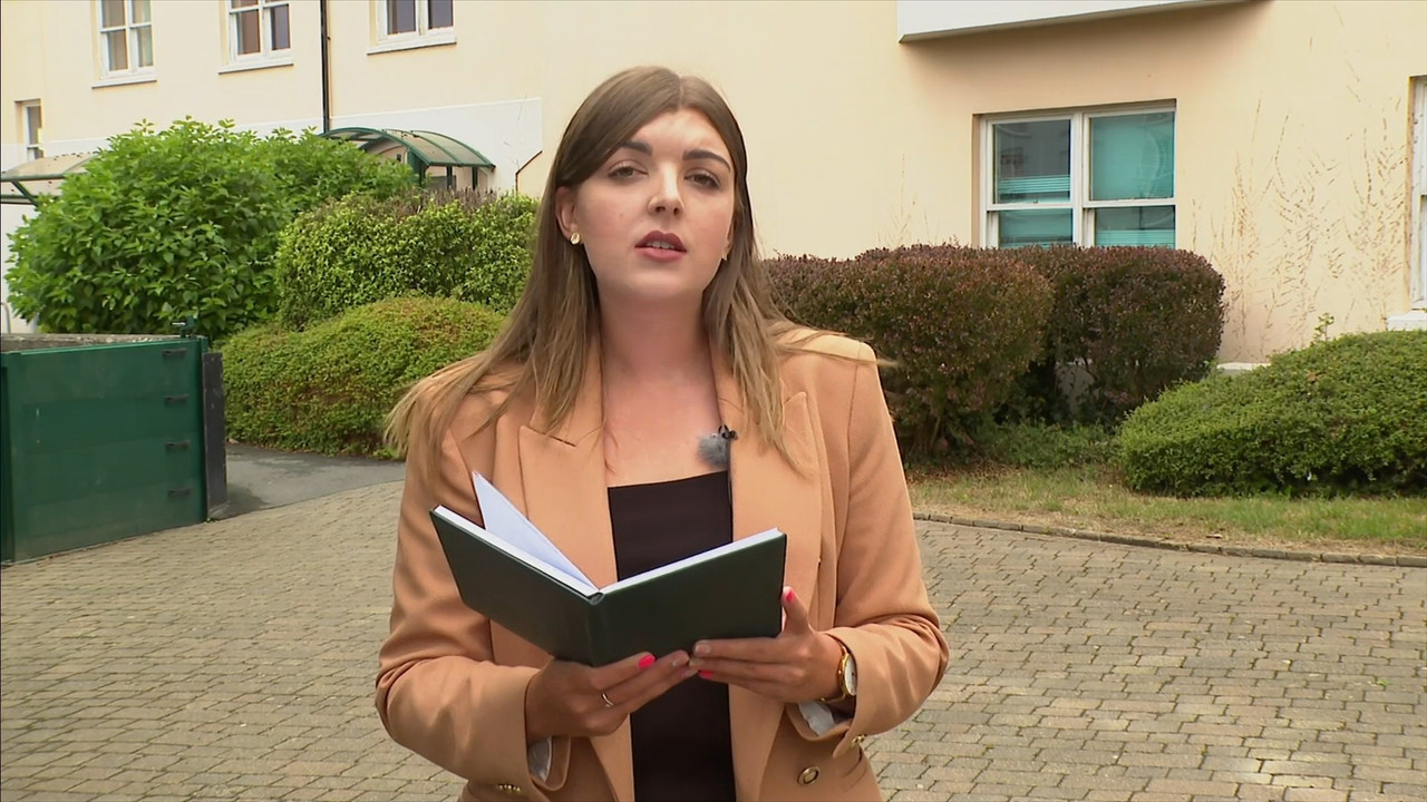07.11 - 13.30.00 - BBC Wales Today. News and weather from BBC Wales. ....ts_snapshot_10.25.973