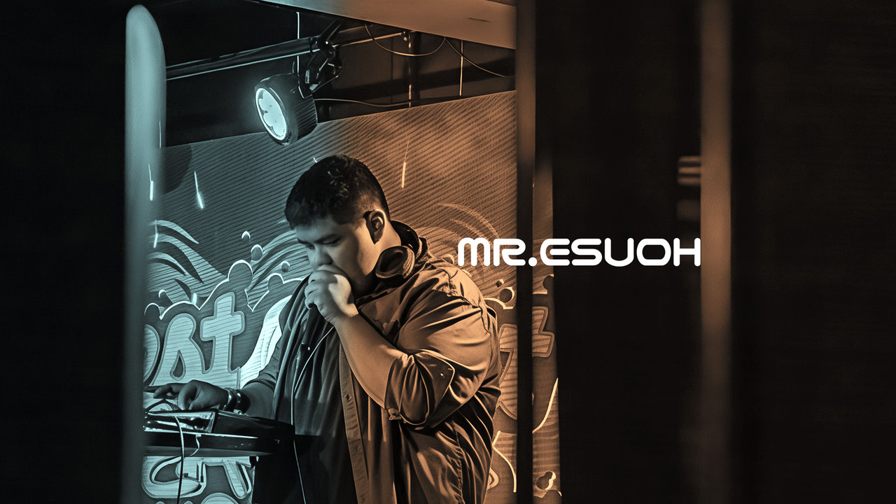 MR.ESUOH performing live