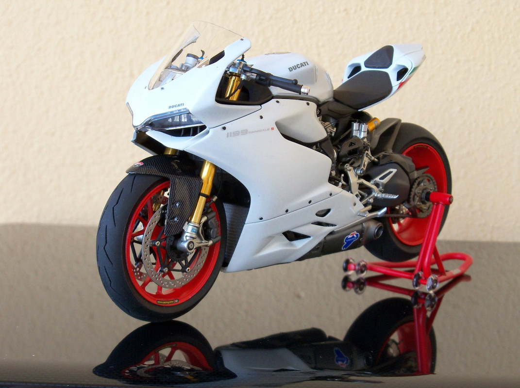 Panigale_140