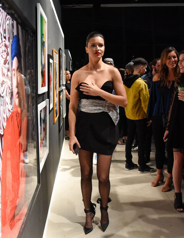 Adriana-Lima-LegsCool.com-1-1024x1534 (25)