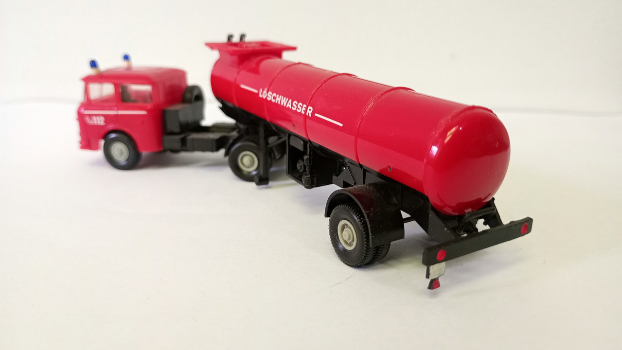 Mach (3689)