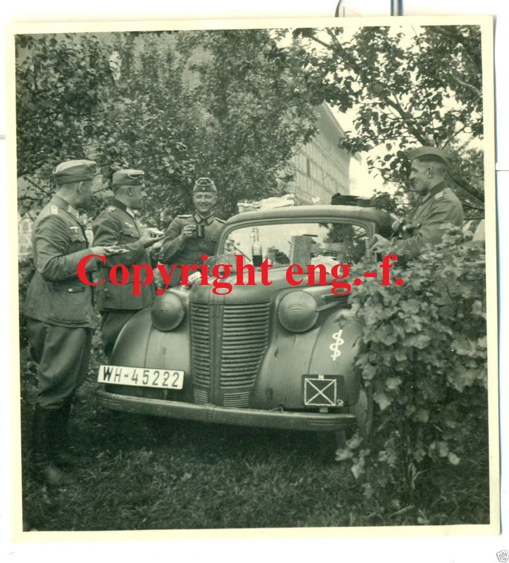 ARZT-Fahrzeug WH-45222  KÜBEL