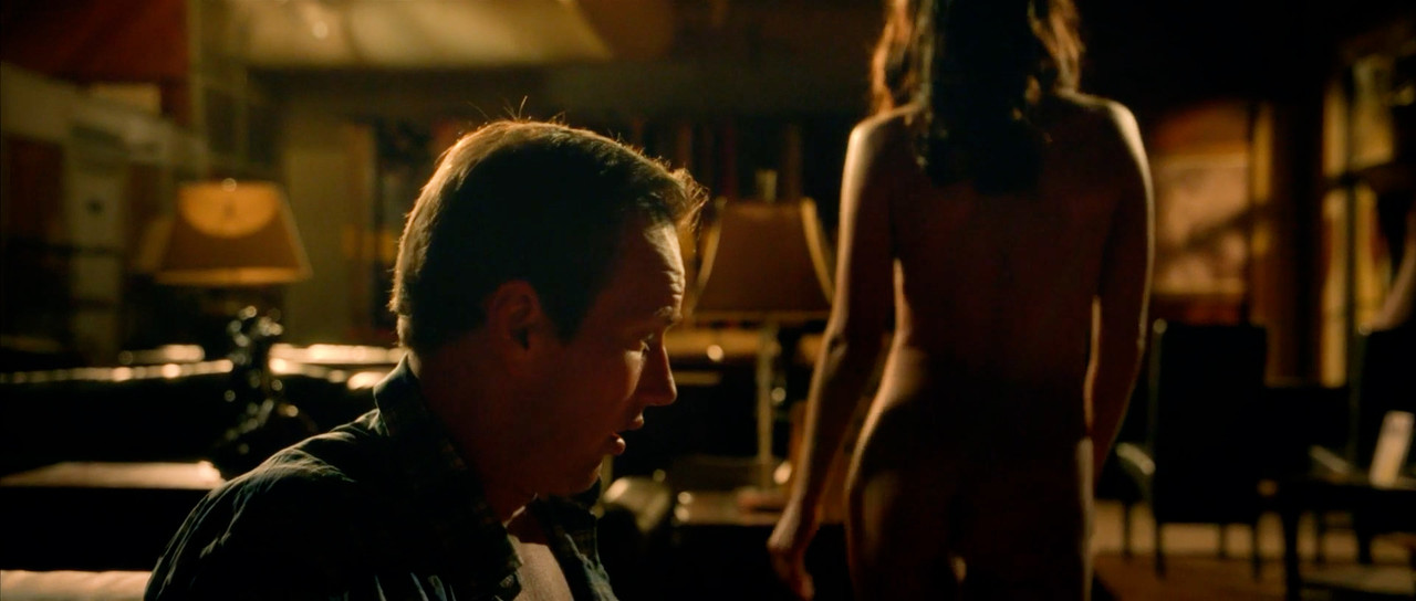 Jordana.Brewster_Home.Sweet.Hell.00_01_54_03.Still012